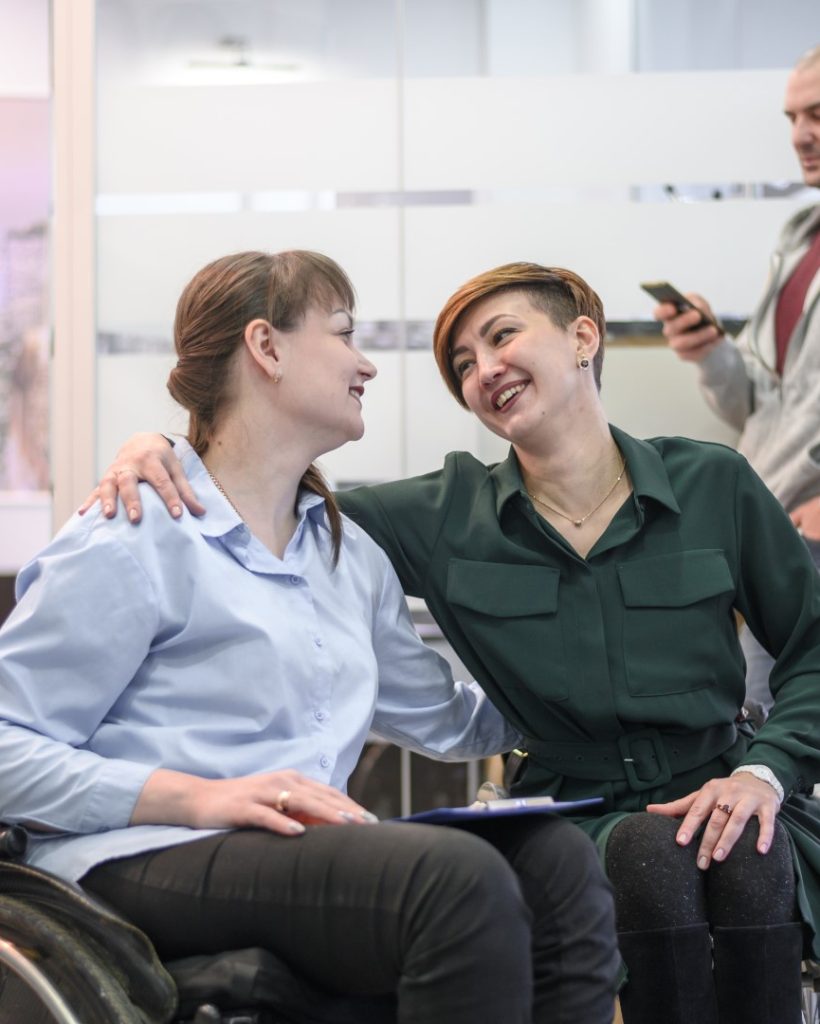 businesswomen-wheelchair-office (Large)